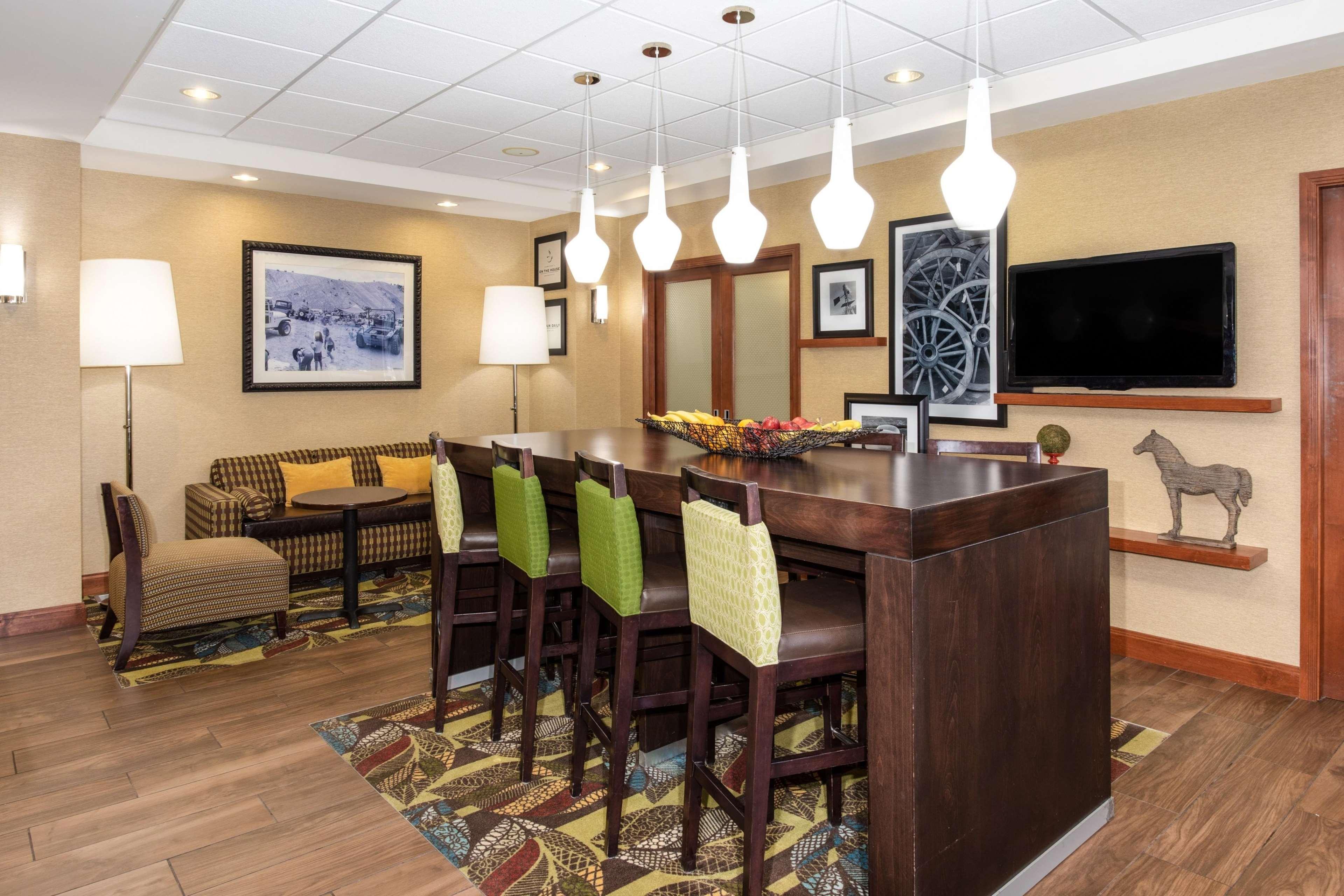 Hampton Inn Rock Springs Ngoại thất bức ảnh