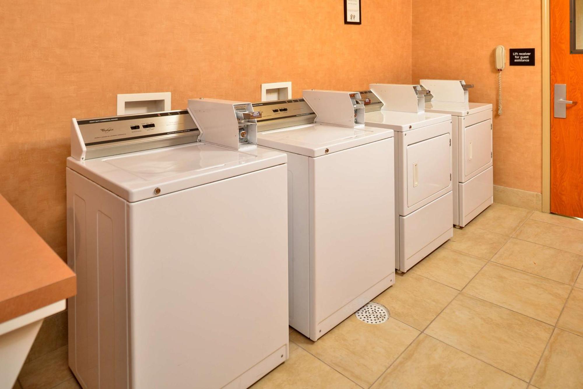 Hampton Inn Rock Springs Ngoại thất bức ảnh